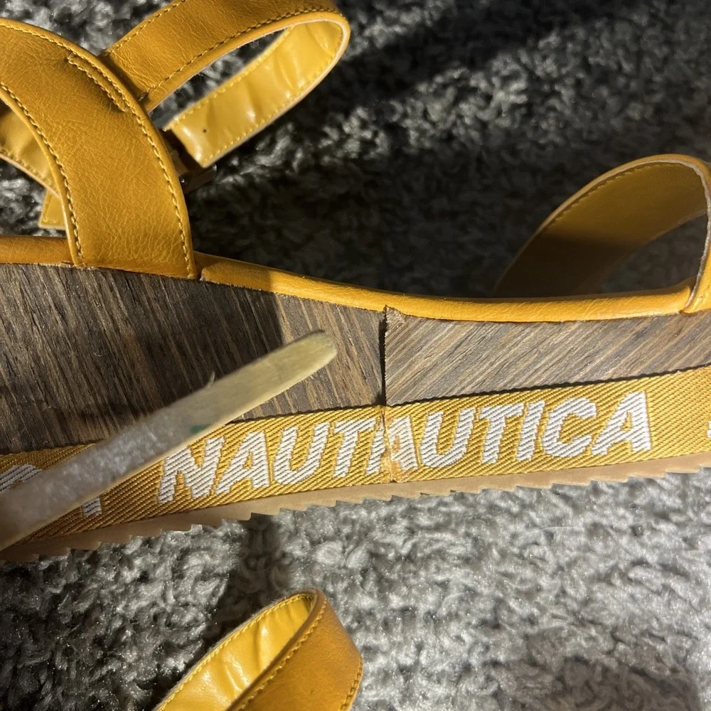 Nautica Sandal Women's Size 6.5 Mustard Faux Wood Wedge Sandal  Buckle - Picture 4 of 13